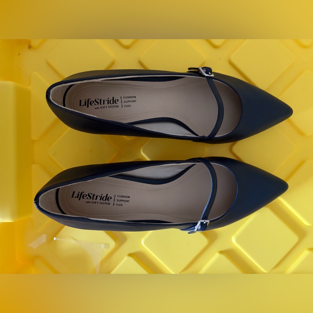 NWB LifeStride Navy Madelyn Mary Jane Kitten Heel Pump Size 8.5W